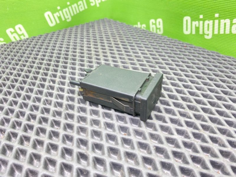 Кнопка обогрева заднего стекла, 800 рублей, Тверь