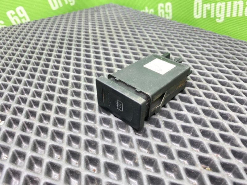 Кнопка обогрева заднего стекла, 800 рублей, Тверь