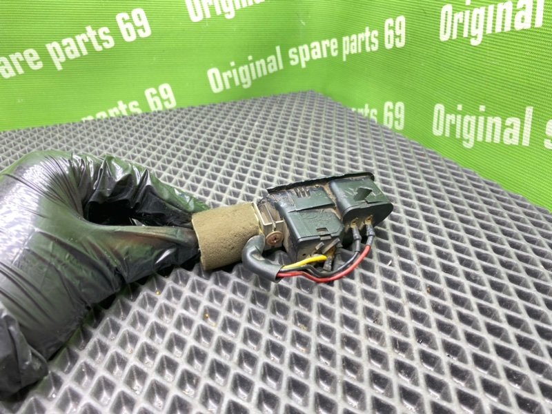 Кнопка, 500 рублей, Тверь