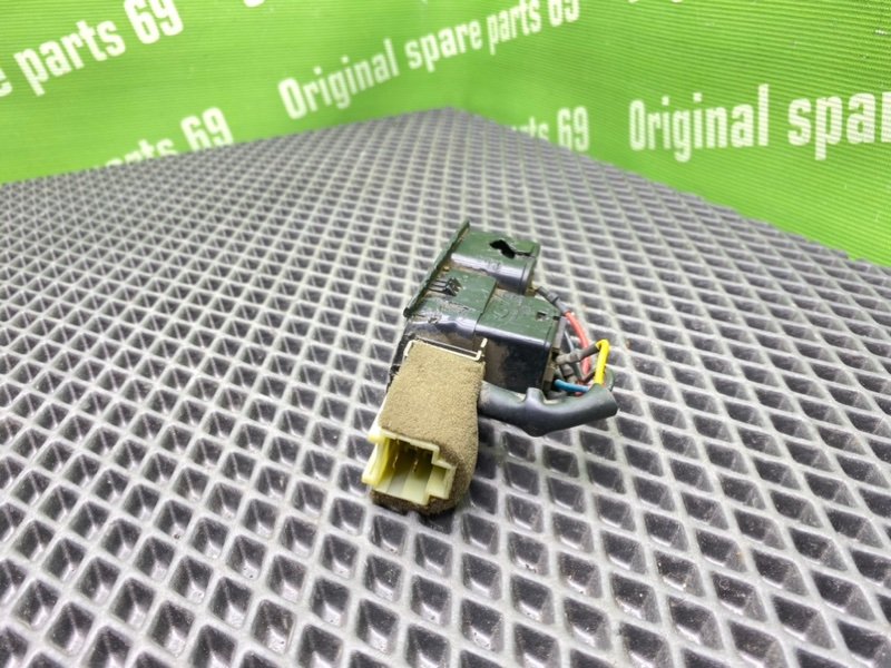 Кнопка, 500 рублей, Тверь