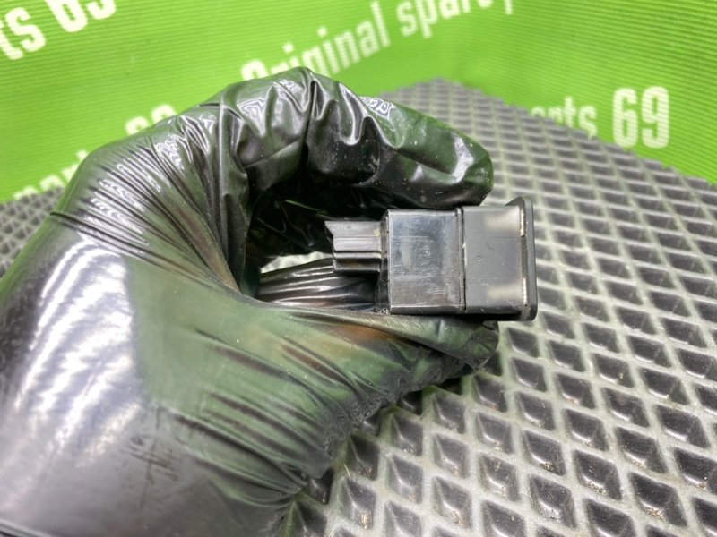 Кнопка, 500 рублей, Тверь