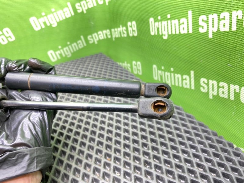 Амортизаторы багажника, 900 рублей, Тверь