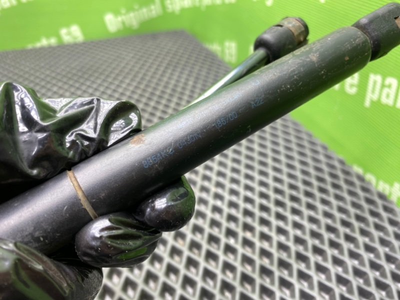 Амортизаторы багажника, 900 рублей, Тверь