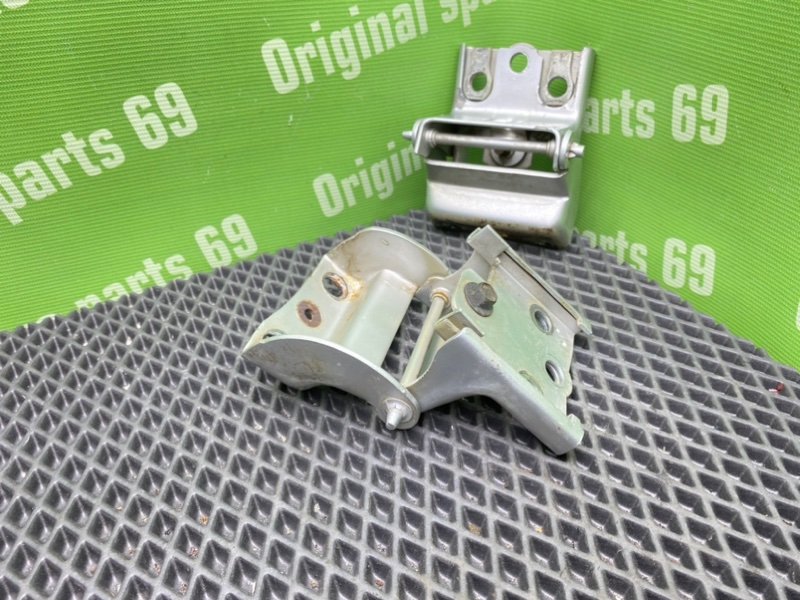 Петли багажника, 1000 рублей, Тверь