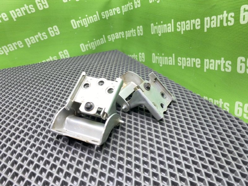 Петли багажника, 1000 рублей, Тверь