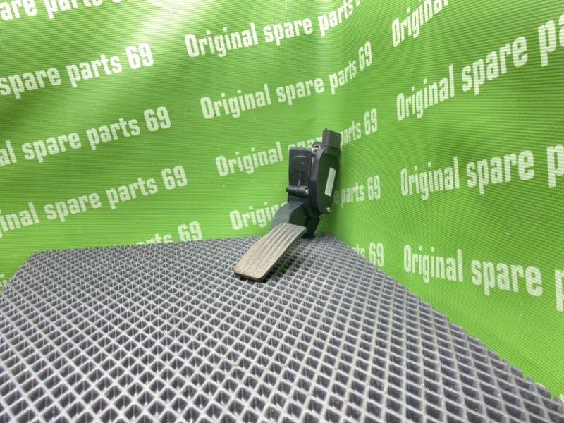 Педаль газа, 1200 рублей, Тверь