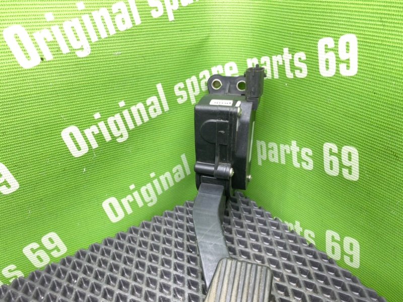 Педаль газа, 1200 рублей, Тверь