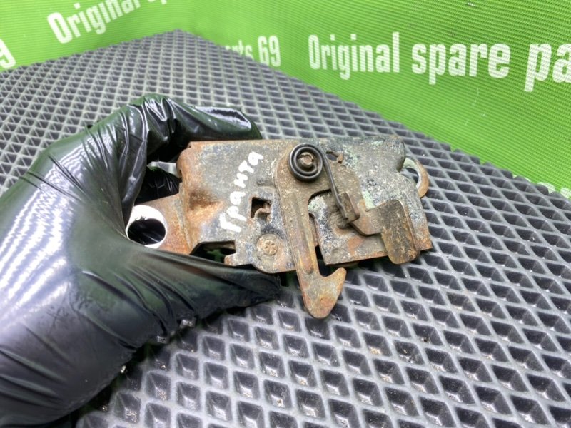 Замок капота, 500 рублей, Тверь