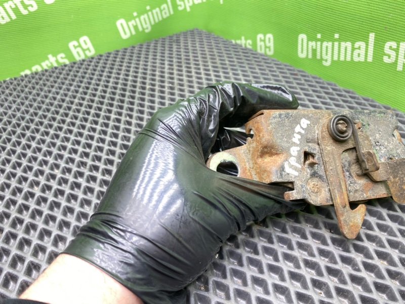 Замок капота, 500 рублей, Тверь