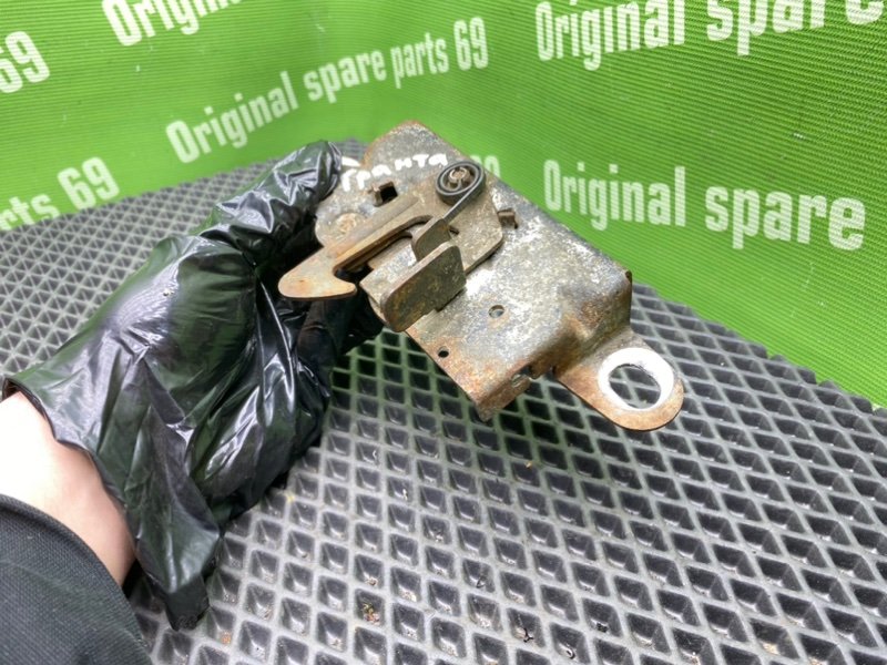 Замок капота, 500 рублей, Тверь