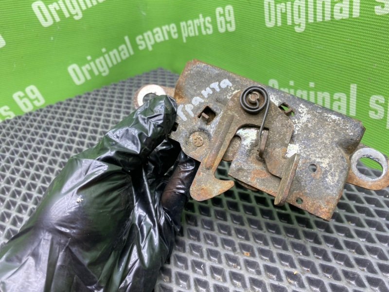 Замок капота, 500 рублей, Тверь