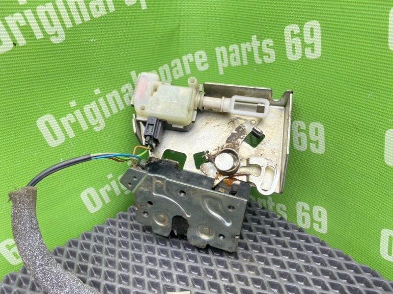 Замок багажника, 1900 рублей, Тверь