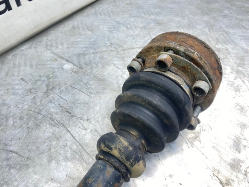 Полуось, 5000 рублей, Калининград