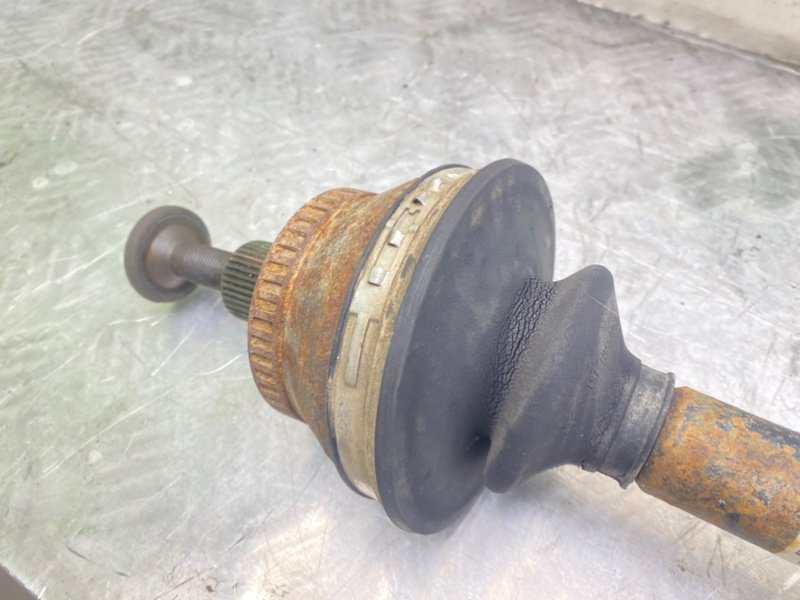 Полуось, 5000 рублей, Калининград