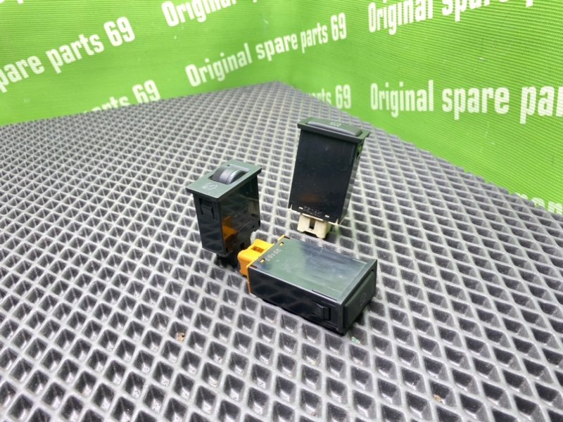 Кнопки, 1400 рублей, Тверь