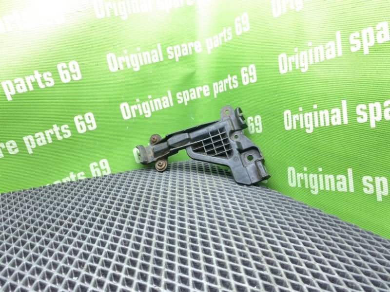 Кронштейн бампера, 1000 рублей, Тверь