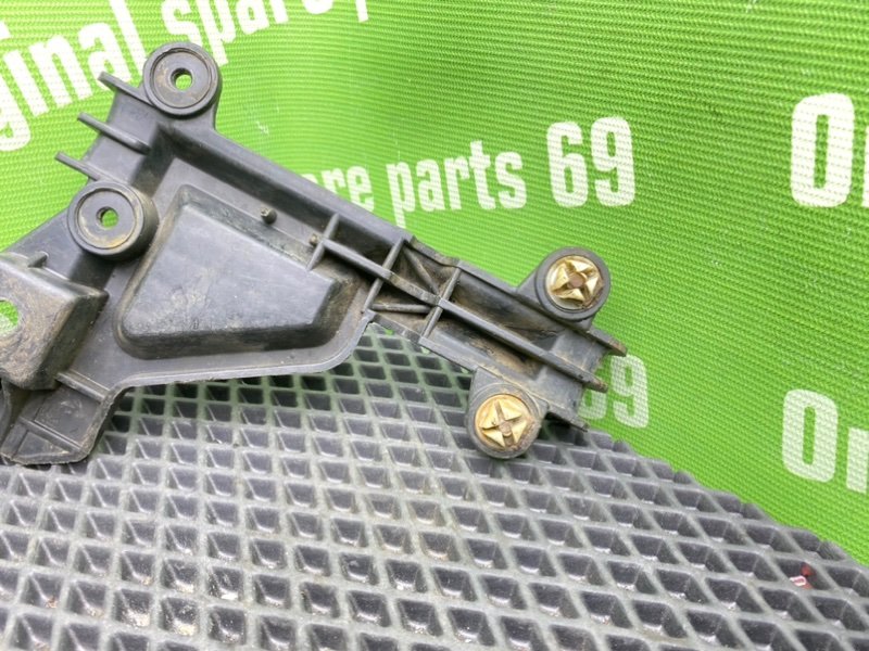 Кронштейн бампера, 1000 рублей, Тверь