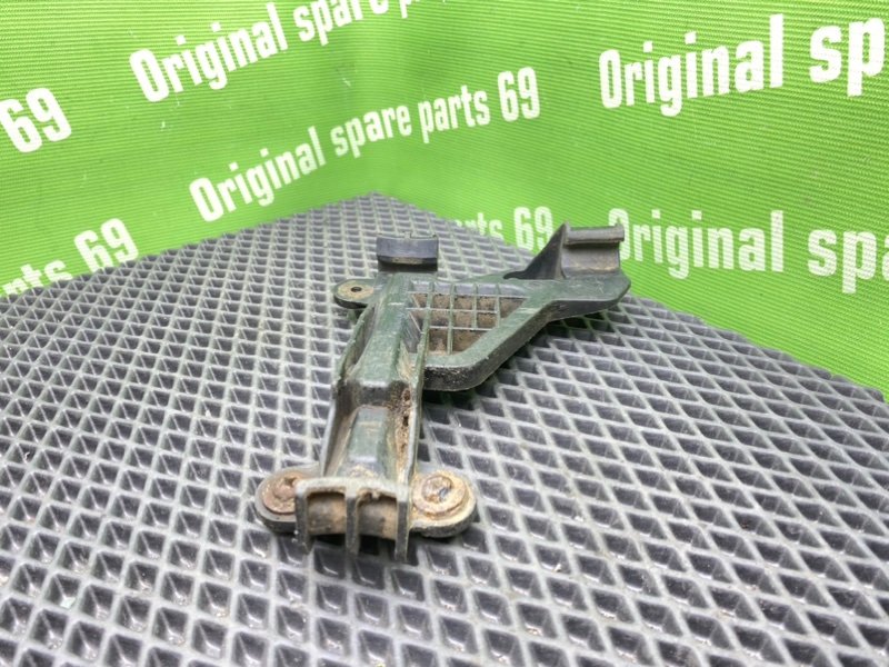 Кронштейн бампера, 1000 рублей, Тверь