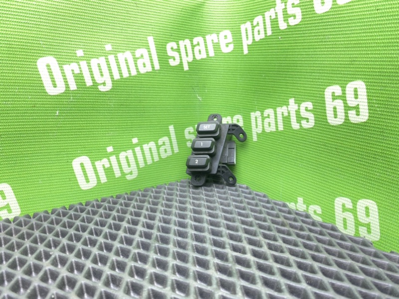 Кнопки, 1000 рублей, Тверь