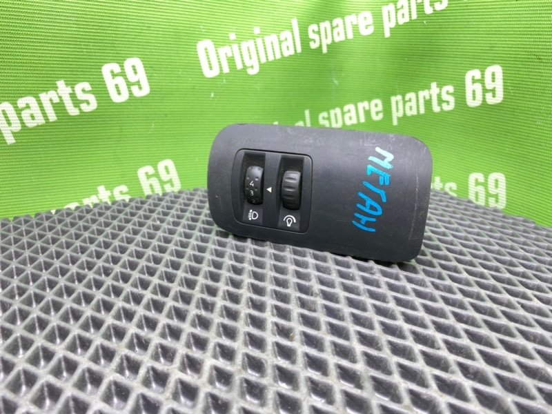 Блок кнопок, 1000 рублей, Тверь