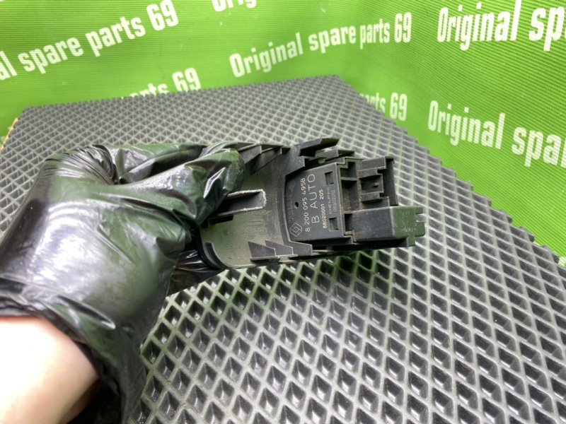 Блок кнопок, 1000 рублей, Тверь