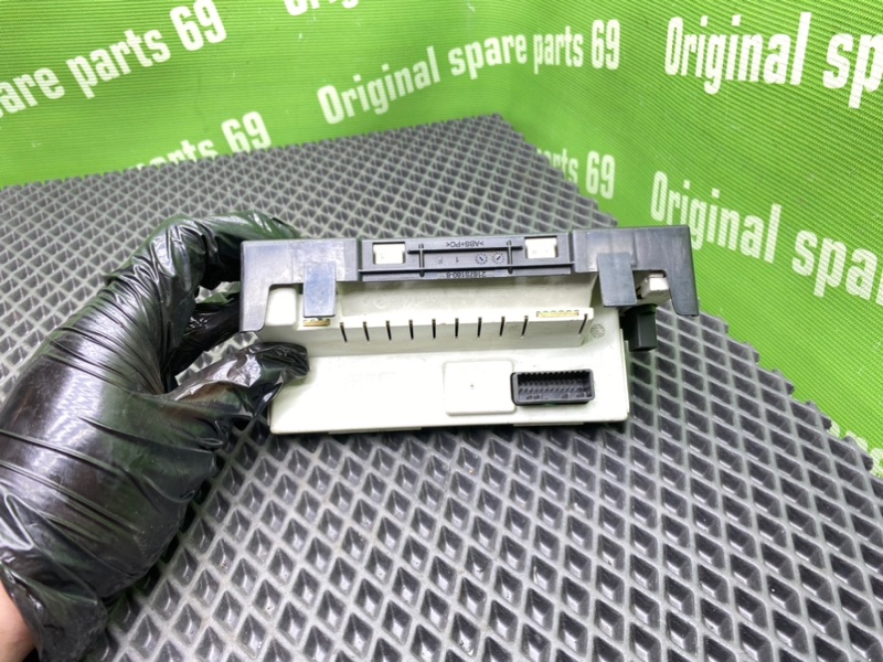 Дисплей, 1000 рублей, Тверь