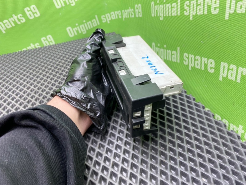 Дисплей, 1000 рублей, Тверь