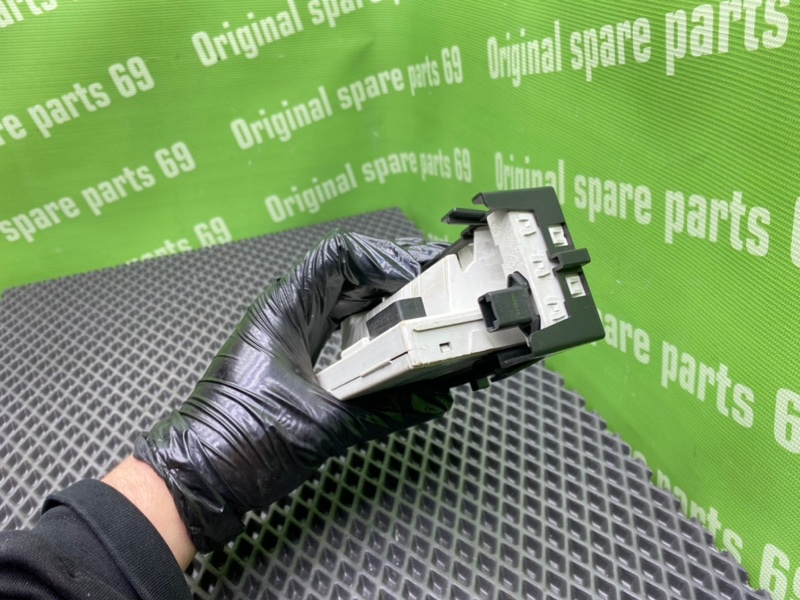 Дисплей, 1000 рублей, Тверь