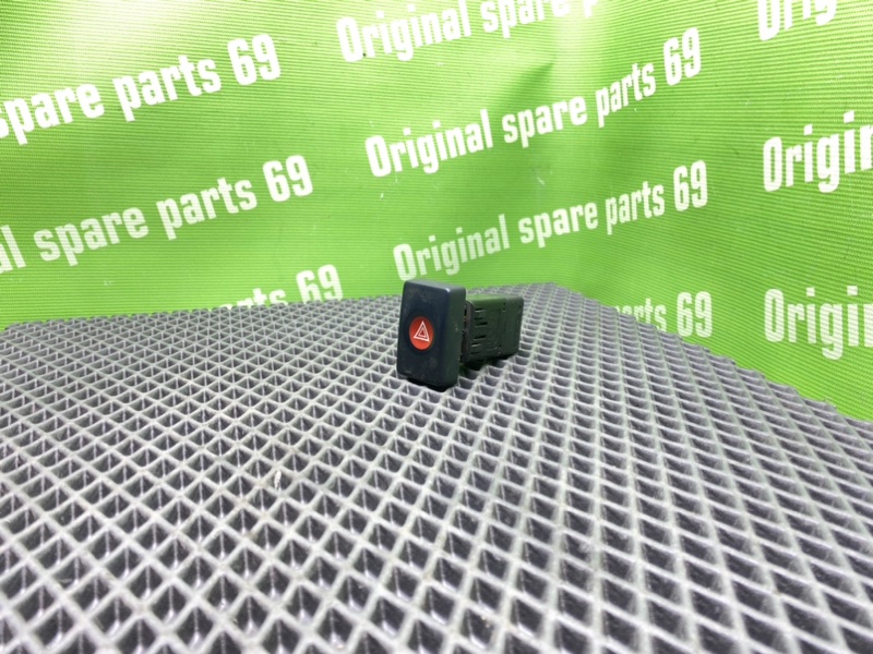 Кнопка аварийки, 1000 рублей, Тверь