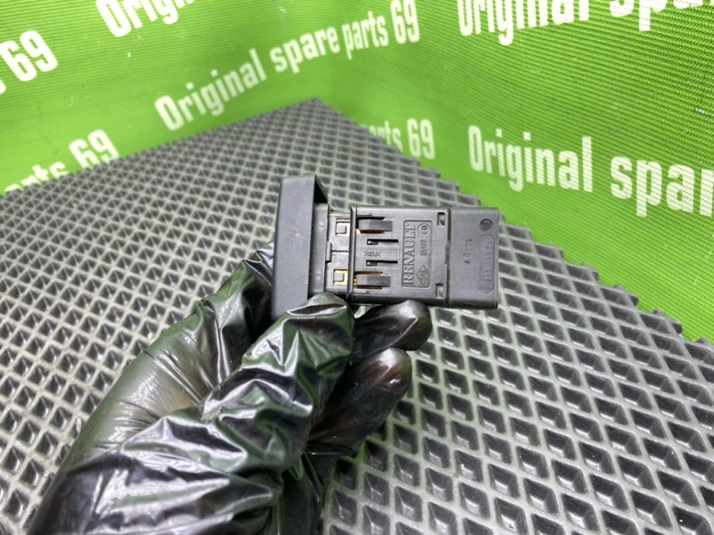 Кнопка аварийки, 1000 рублей, Тверь