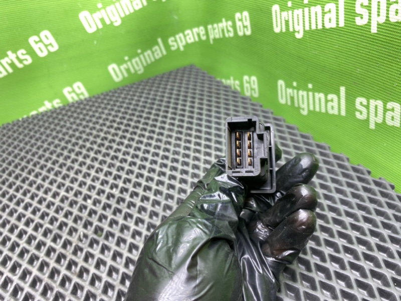 Кнопка аварийки, 1000 рублей, Тверь