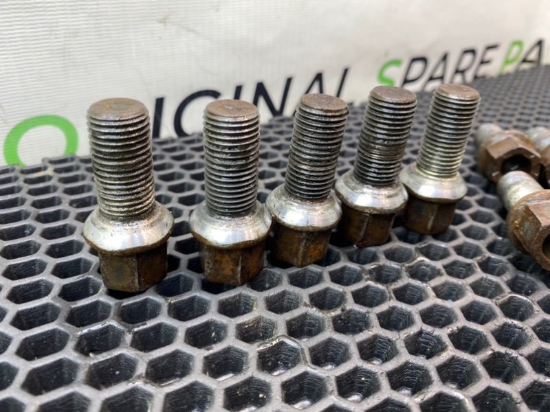 Колесные болты, 2100 рублей, Тверь