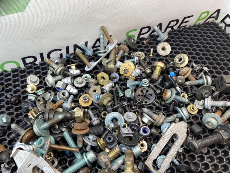 Болты салона, 1900 рублей, Калининград