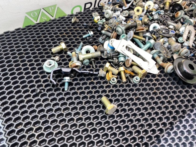 Болты салона, 1900 рублей, Калининград