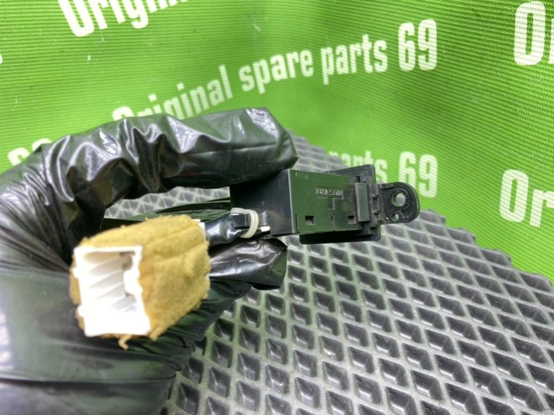 Кнопка, 500 рублей, Тверь