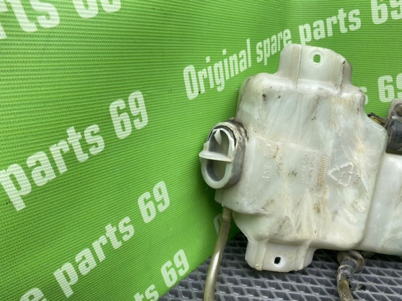 Бачок омывателя заднего стекла, 1000 рублей, Тверь