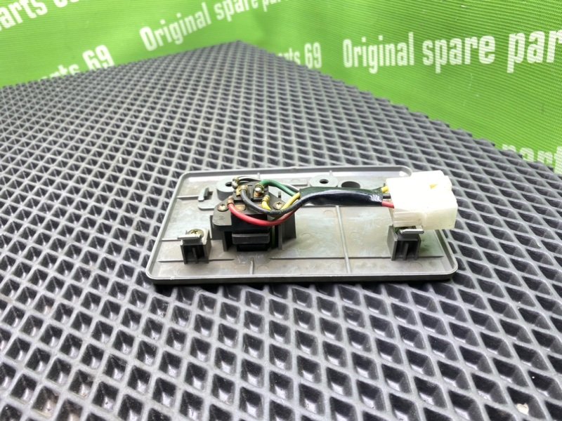 Кнопка люка, 600 рублей, Тверь