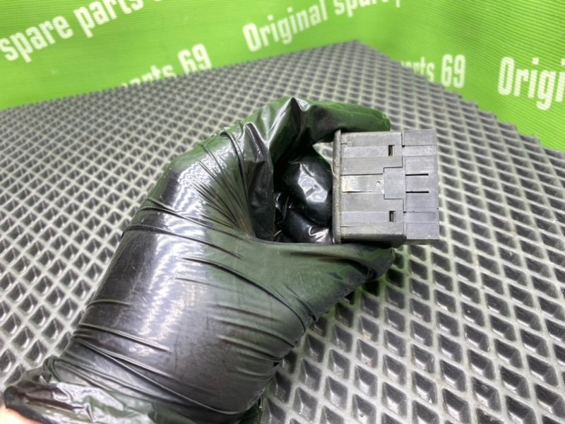 Кнопка обогрева сидений, 900 рублей, Тверь