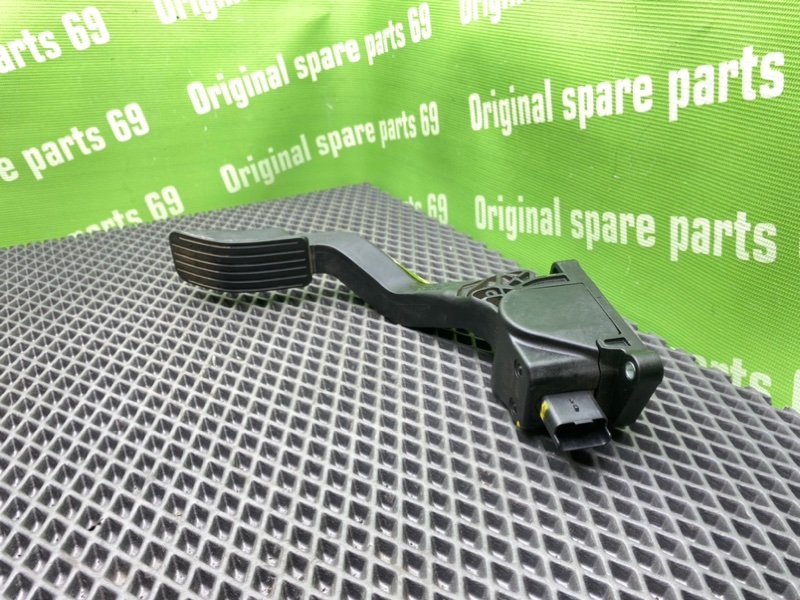 Педаль газа, 1600 рублей, Тверь