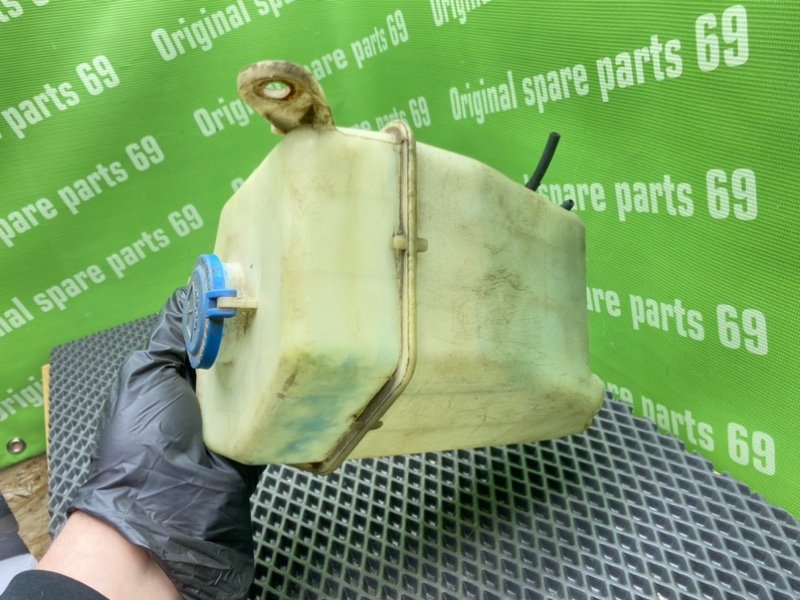 Бачок стеклоомывателя, 1000 рублей, Тверь