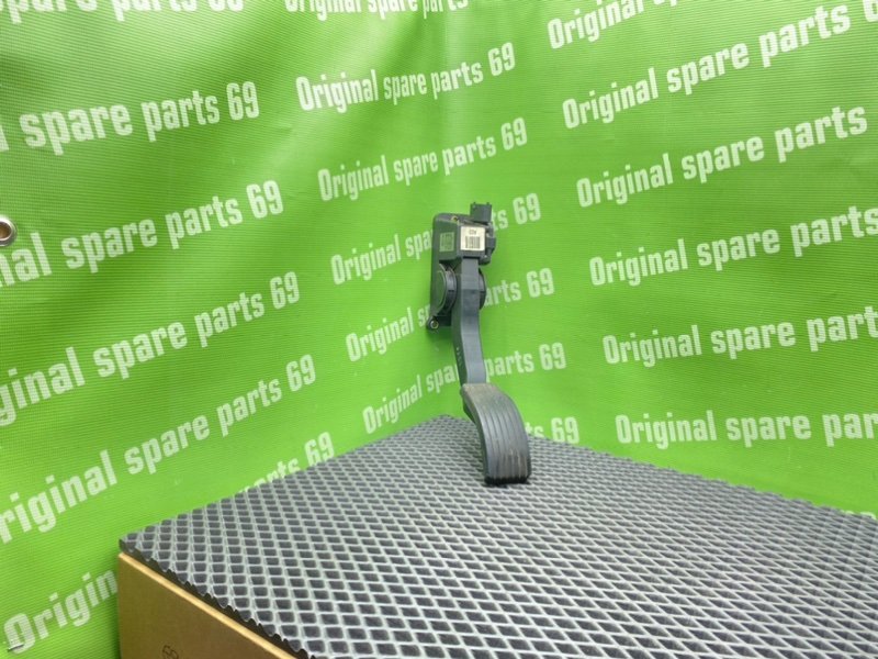 Педаль газа, 1000 рублей, Тверь