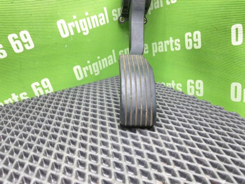 Педаль газа, 1000 рублей, Тверь