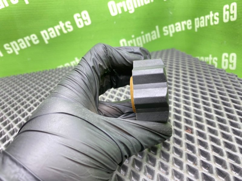 Крышка расширительного бачка, 500 рублей, Тверь