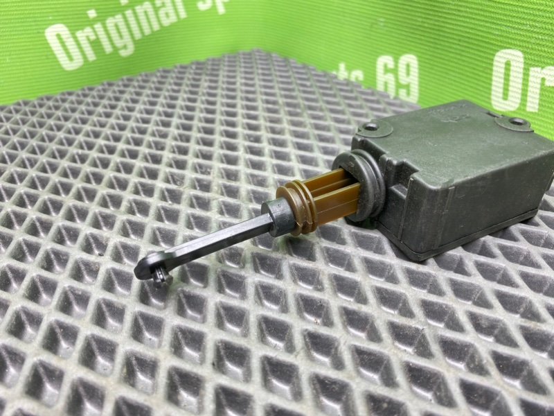 Активатор замка багажника, 800 рублей, Тверь