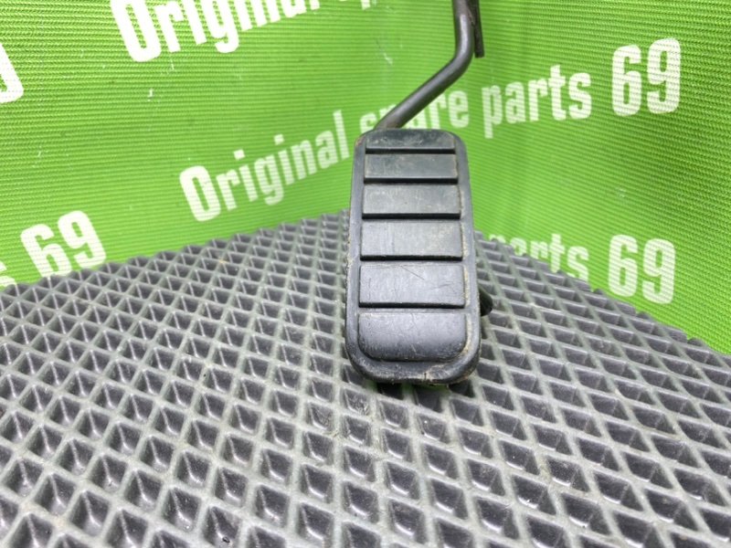 Педаль газа, 700 рублей, Тверь