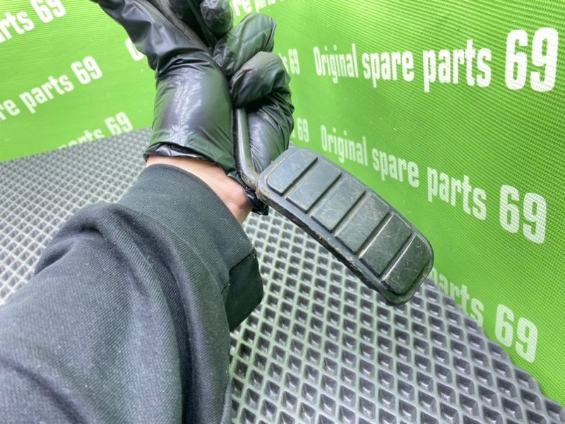 Педаль газа, 700 рублей, Тверь