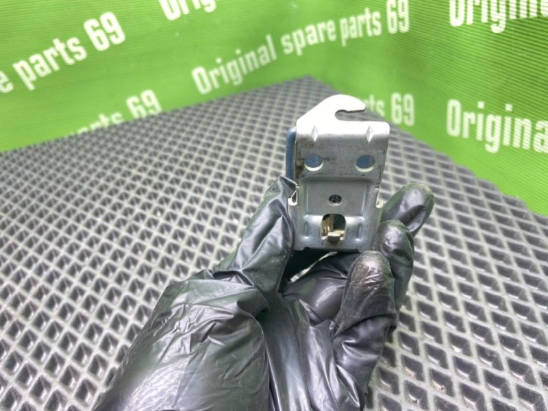 Кнопка открывания бензобака, 800 рублей, Тверь