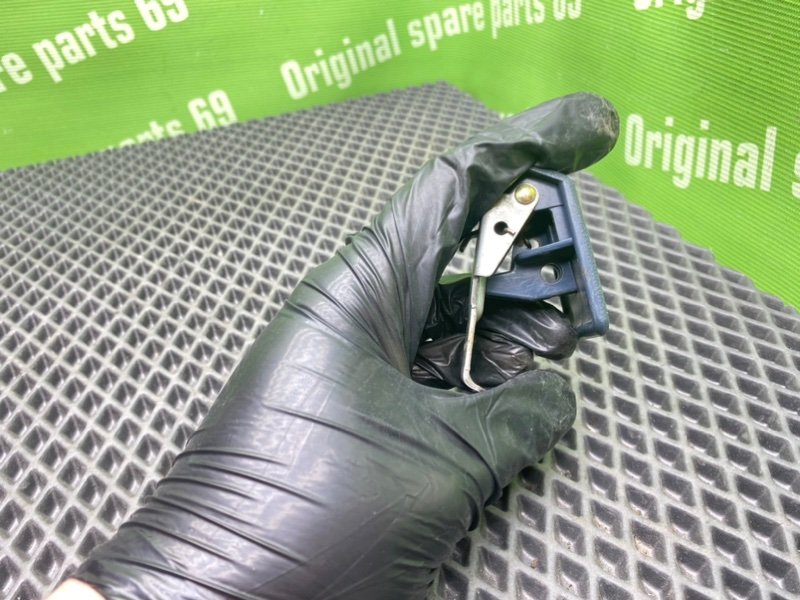 Кнопка открывания бензобака, 800 рублей, Тверь