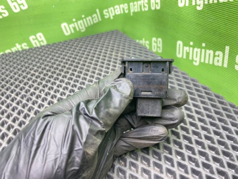 Кнопка, 900 рублей, Тверь