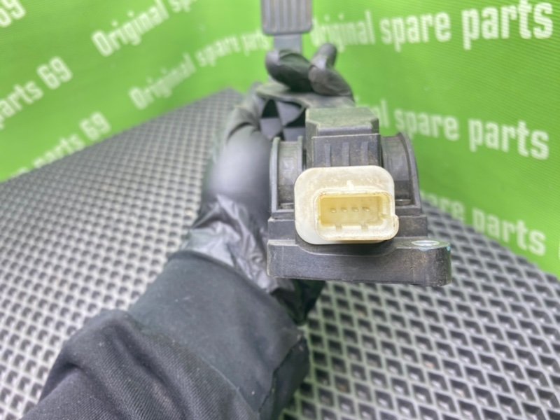 Педаль газа, 1000 рублей, Тверь